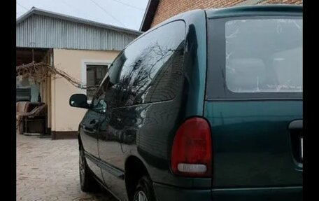 Chrysler Voyager III, 1999 год, 310 000 рублей, 3 фотография