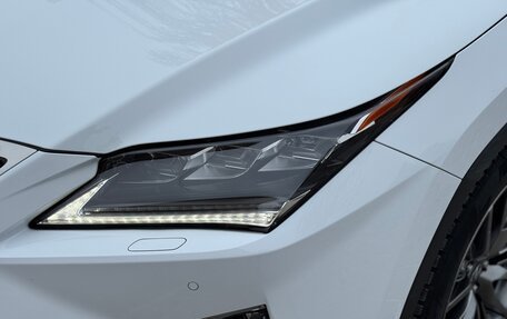 Lexus RX IV рестайлинг, 2017 год, 4 600 000 рублей, 9 фотография