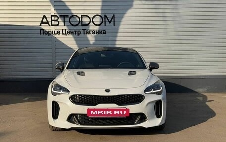 KIA Stinger I, 2018 год, 1 997 000 рублей, 2 фотография