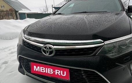 Toyota Camry, 2017 год, 2 470 000 рублей, 1 фотография