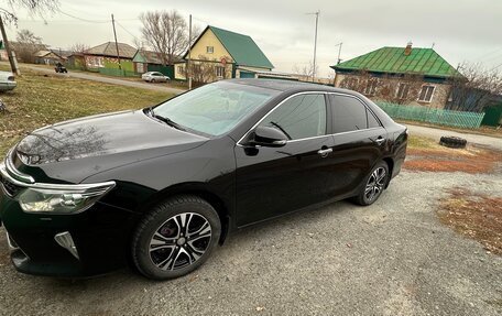 Toyota Camry, 2017 год, 2 470 000 рублей, 9 фотография