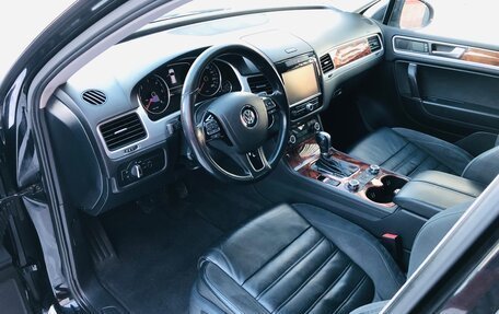 Volkswagen Touareg III, 2012 год, 2 150 000 рублей, 24 фотография