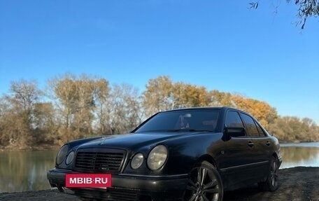 Mercedes-Benz E-Класс, 1999 год, 350 000 рублей, 2 фотография