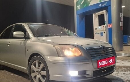 Toyota Avensis III рестайлинг, 2006 год, 800 000 рублей, 5 фотография