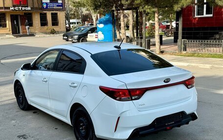 KIA Rio IV, 2020 год, 1 333 000 рублей, 2 фотография