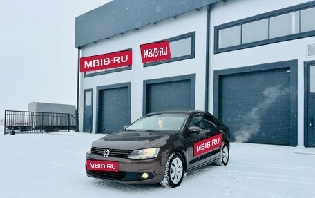 Volkswagen Jetta VI, 2012 год, 1 179 000 рублей, 2 фотография