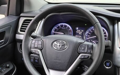Toyota Highlander III, 2019 год, 3 000 026 рублей, 14 фотография