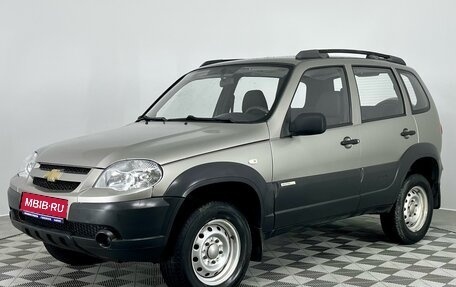 Chevrolet Niva I рестайлинг, 2011 год, 620 000 рублей, 1 фотография