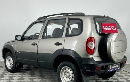 Chevrolet Niva I рестайлинг, 2011 год, 620 000 рублей, 8 фотография