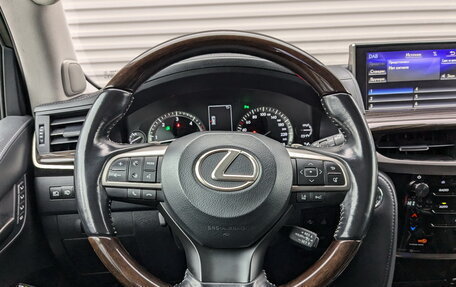 Lexus LX III, 2017 год, 8 375 000 рублей, 14 фотография