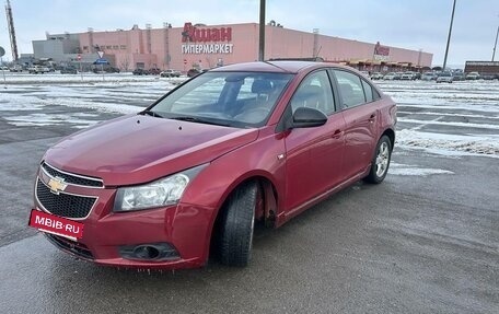 Chevrolet Cruze II, 2010 год, 560 000 рублей, 8 фотография