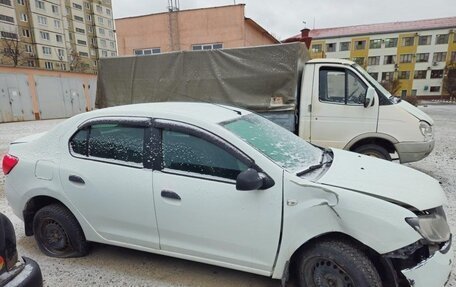 Renault Logan II, 2016 год, 268 000 рублей, 2 фотография