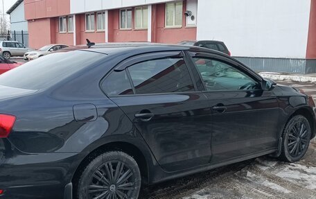 Volkswagen Jetta VI, 2014 год, 1 000 000 рублей, 3 фотография