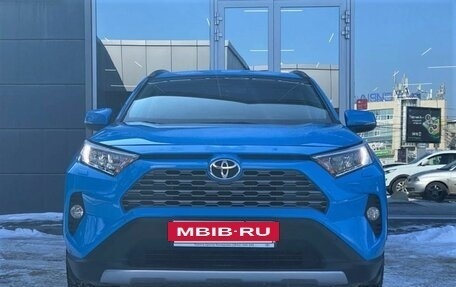 Toyota RAV4, 2021 год, 3 350 000 рублей, 2 фотография