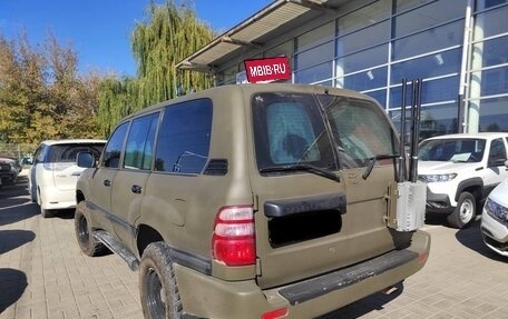 Toyota Land Cruiser 100 рестайлинг 2, 2004 год, 2 000 000 рублей, 1 фотография