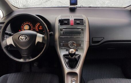 Toyota Auris II, 2008 год, 850 000 рублей, 3 фотография