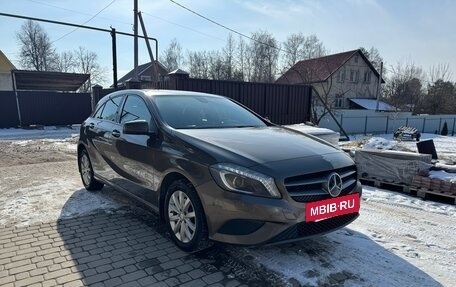 Mercedes-Benz A-Класс, 2013 год, 1 550 000 рублей, 2 фотография