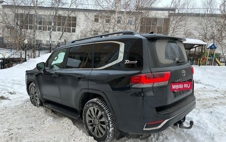 Toyota Land Cruiser, 2021 год, 12 800 000 рублей, 6 фотография