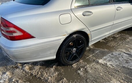 Mercedes-Benz C-Класс, 2006 год, 900 000 рублей, 5 фотография