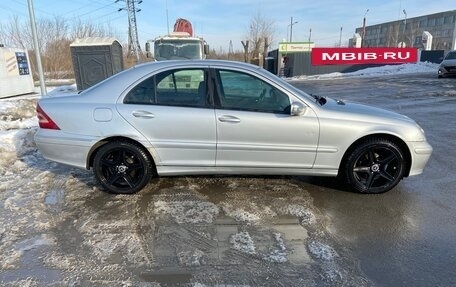 Mercedes-Benz C-Класс, 2006 год, 900 000 рублей, 6 фотография