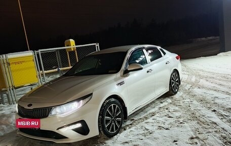 KIA Optima IV, 2018 год, 1 700 000 рублей, 2 фотография