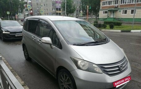 Honda Freed I, 2008 год, 1 050 000 рублей, 3 фотография