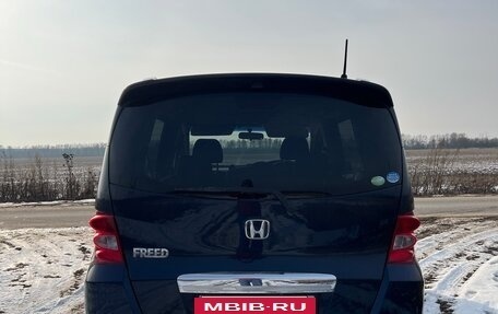 Honda Freed I, 2010 год, 1 300 000 рублей, 5 фотография