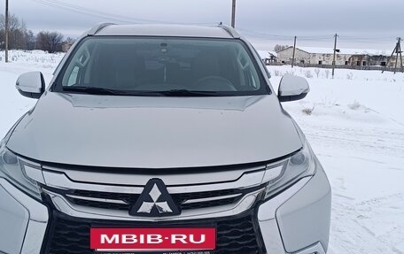 Mitsubishi Pajero Sport III рестайлинг, 2019 год, 2 650 000 рублей, 15 фотография