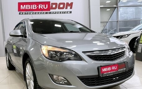 Opel Astra J, 2011 год, 687 000 рублей, 2 фотография