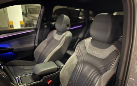 Volkswagen ID.4, 2022 год, 4 500 000 рублей, 11 фотография
