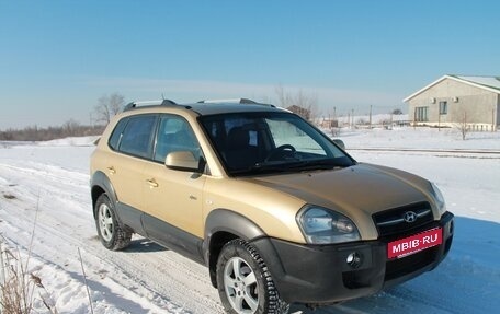 Hyundai Tucson III, 2005 год, 700 000 рублей, 3 фотография