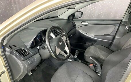 Hyundai Solaris II рестайлинг, 2011 год, 700 000 рублей, 10 фотография