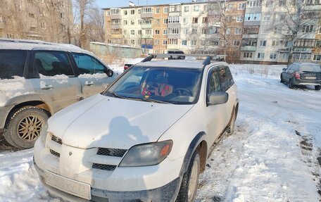 Mitsubishi Outlander III рестайлинг 3, 2003 год, 720 000 рублей, 3 фотография