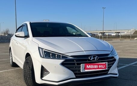 Hyundai Elantra VI рестайлинг, 2019 год, 1 990 000 рублей, 1 фотография