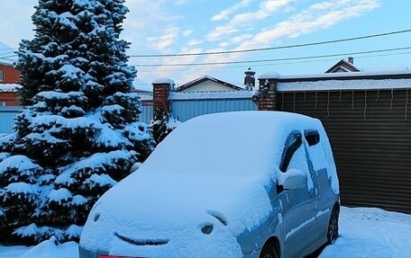 Toyota FunCargo, 2004 год, 780 000 рублей, 4 фотография