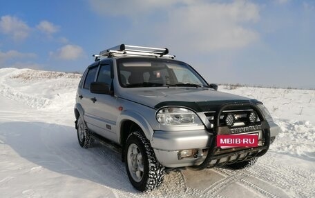 Chevrolet Niva I рестайлинг, 2004 год, 550 000 рублей, 3 фотография