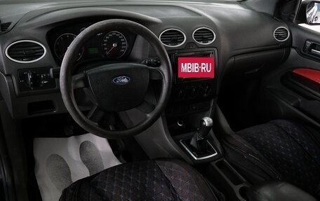 Ford Focus II рестайлинг, 2005 год, 369 000 рублей, 11 фотография