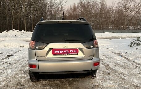 Mitsubishi Outlander III рестайлинг 3, 2010 год, 1 150 000 рублей, 9 фотография