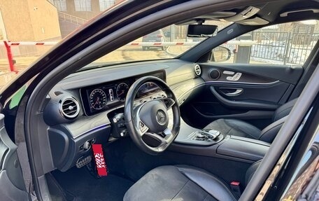Mercedes-Benz E-Класс, 2017 год, 3 190 000 рублей, 8 фотография