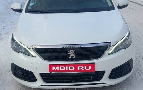 Peugeot 308 II, 2018 год, 1 300 000 рублей, 10 фотография