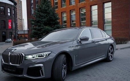 BMW 7 серия, 2019 год, 8 300 000 рублей, 3 фотография