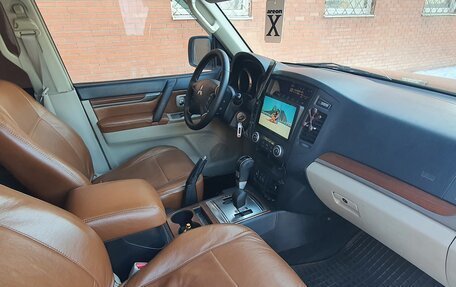 Mitsubishi Pajero IV, 2007 год, 1 550 000 рублей, 11 фотография