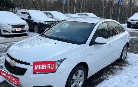 Chevrolet Cruze II, 2011 год, 750 000 рублей, 3 фотография