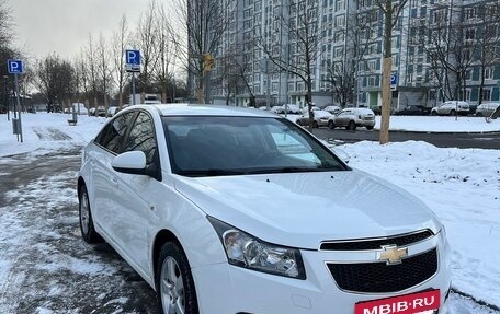 Chevrolet Cruze II, 2011 год, 750 000 рублей, 2 фотография