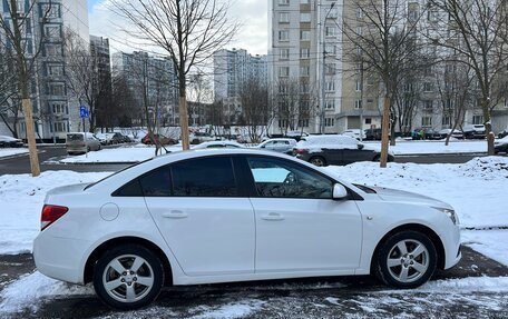 Chevrolet Cruze II, 2011 год, 750 000 рублей, 10 фотография