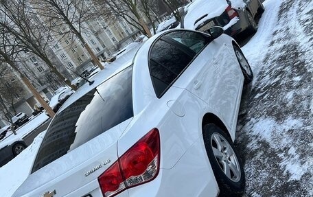 Chevrolet Cruze II, 2011 год, 750 000 рублей, 8 фотография