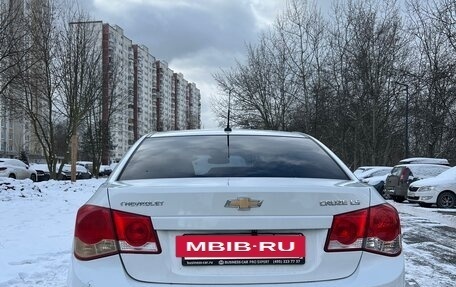 Chevrolet Cruze II, 2011 год, 750 000 рублей, 7 фотография