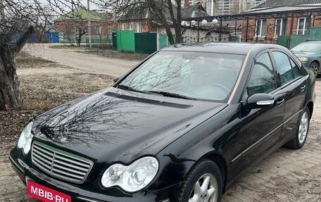 Mercedes-Benz C-Класс, 2002 год, 550 000 рублей, 1 фотография