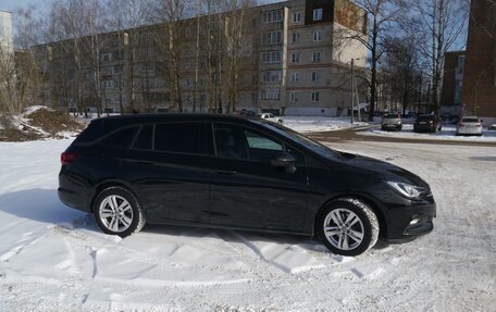 Opel Astra K, 2019 год, 2 000 000 рублей, 9 фотография