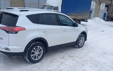 Toyota RAV4, 2018 год, 2 370 000 рублей, 1 фотография